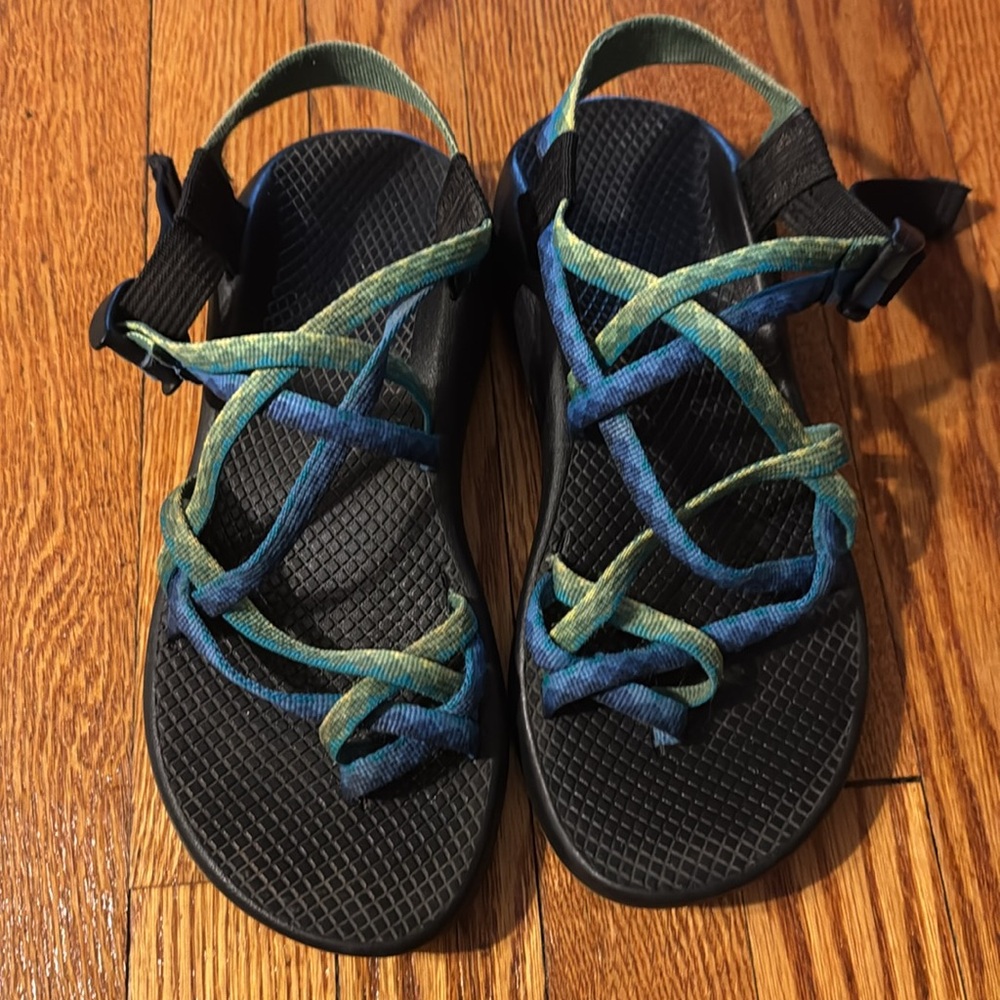 Chaco Z2 sandals W8